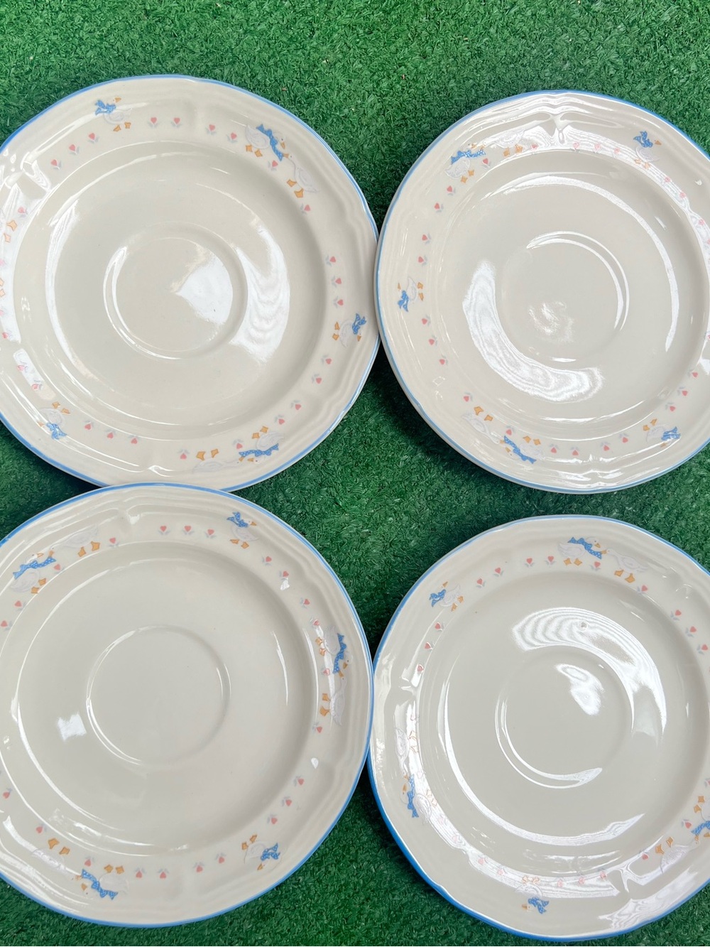 Brick oven stoneware beautiful accent piece goose saucers plates set of 4